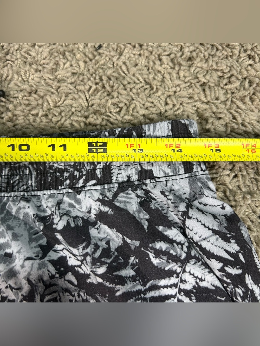 Lululemon Current State Shorts Mens Large 9" Canopy Ice Black Tropical Elements - Picture 6 of 9